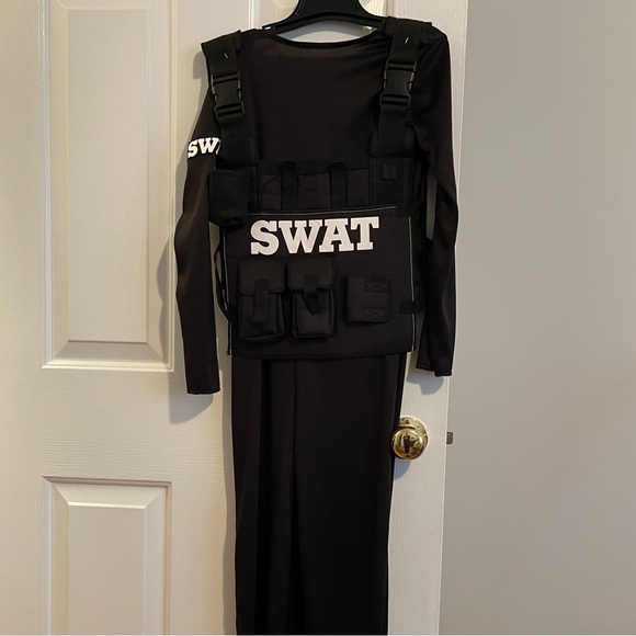 Perruques Soldes Magasin -WIDMANN Magasin m 63d95d5687a2f5dd0d90b575